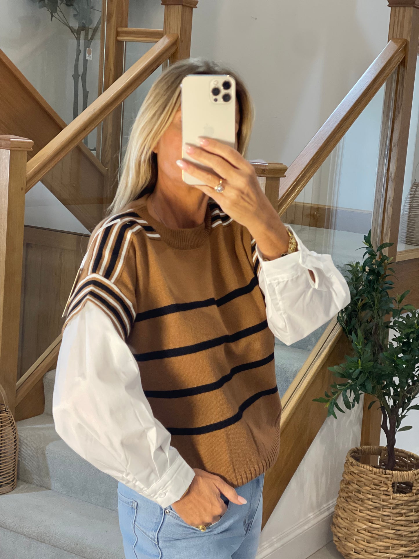 Fay Striped Top with Shirt Sleeves